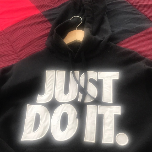 Nike sweater - Picture 2 of 4